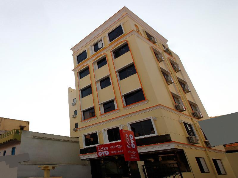 Capital O Hotel Vaishnavi Secundurabad Esterno foto