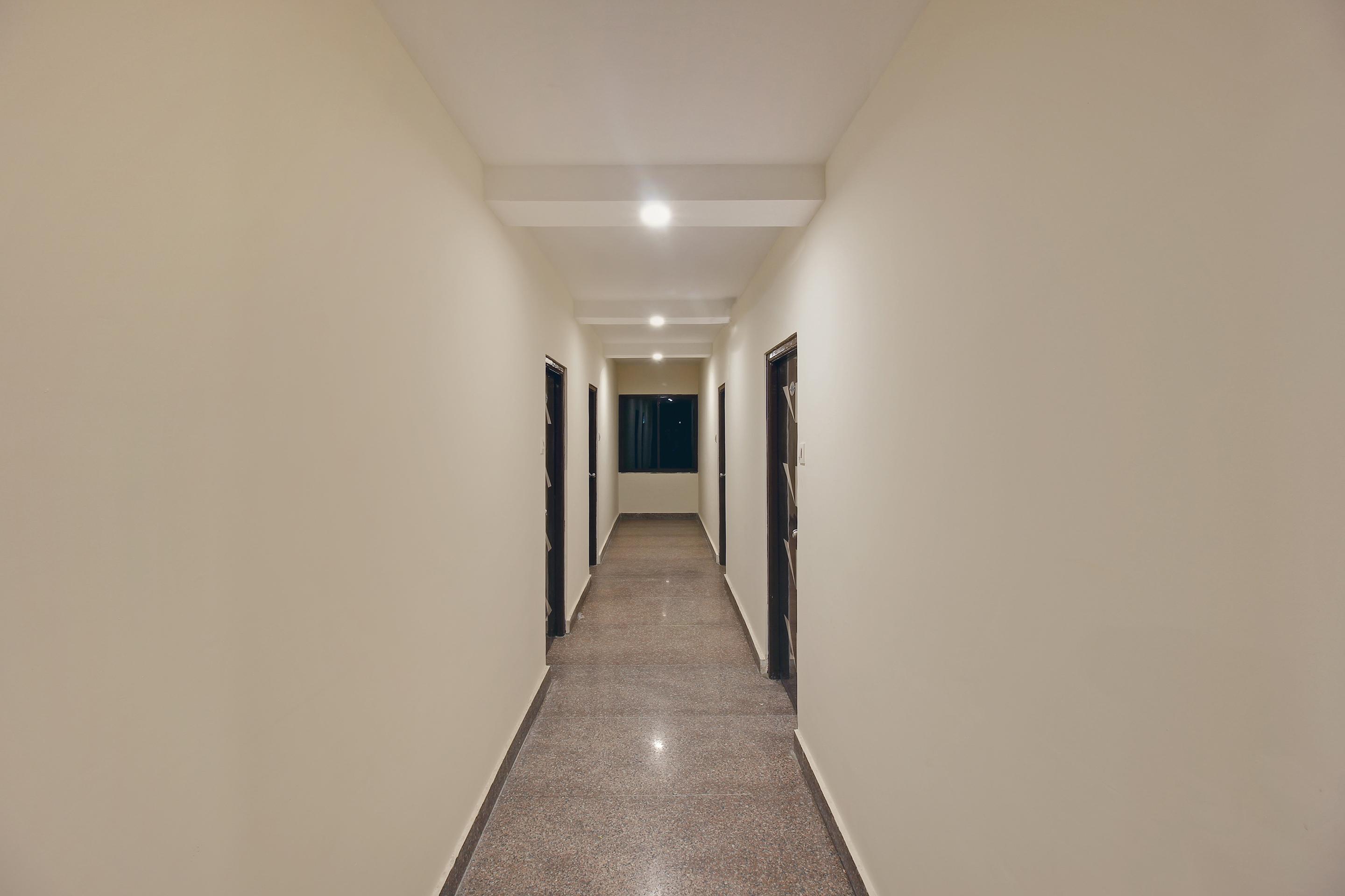 Capital O Hotel Vaishnavi Secundurabad Esterno foto